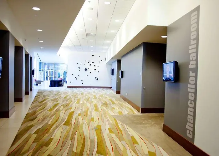 Hotel I And Conference Center - 4*
